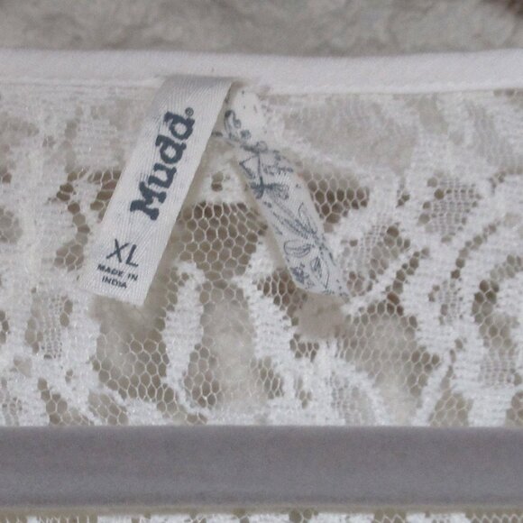 Boho Juniors White Lace Bell Sleeve Front Tie Top NWOT - Picture 4 of 5